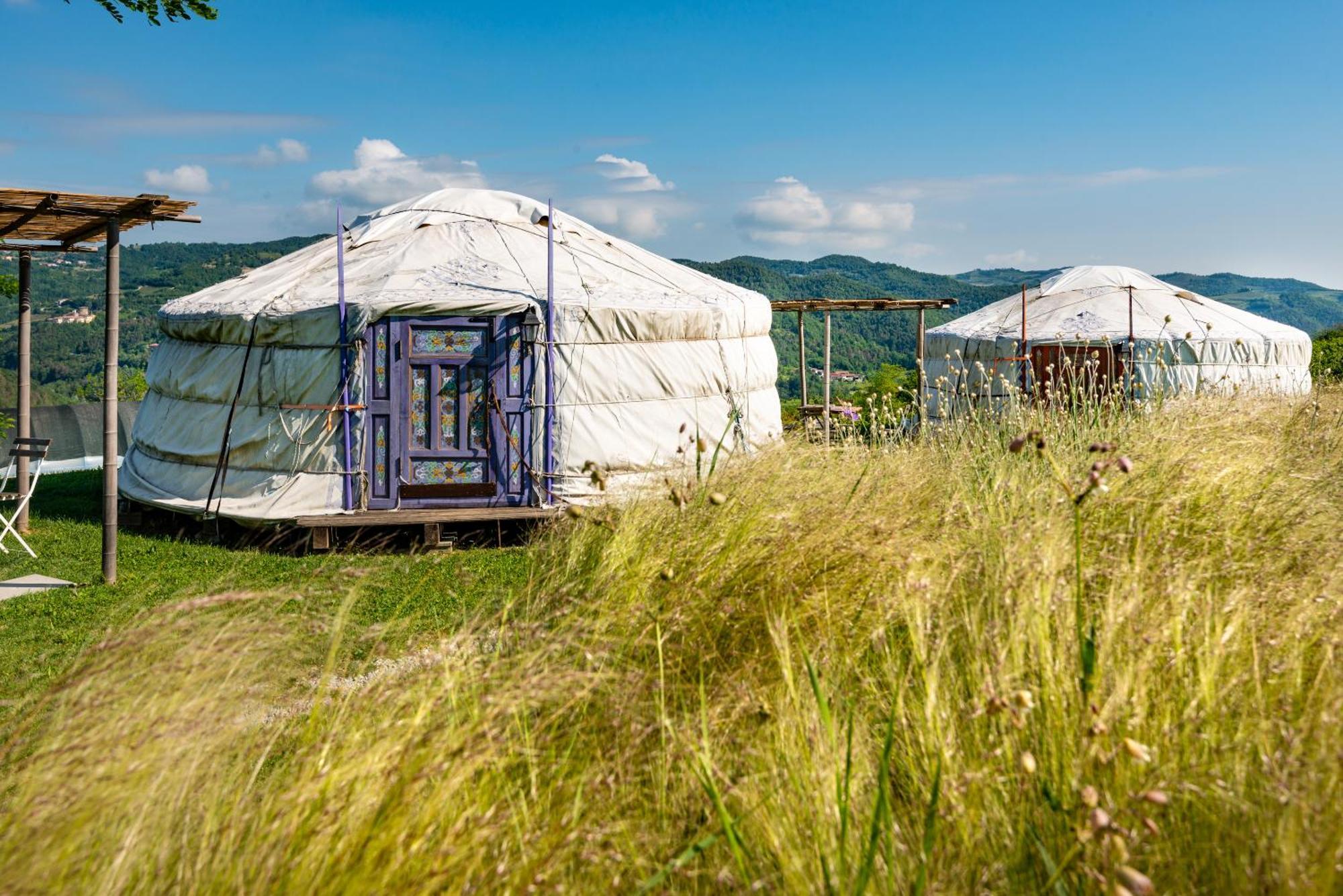 Hotel Yurte In Langa Bosia Exteriér fotografie